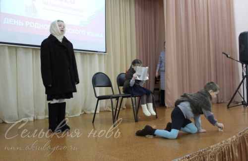 Рус телендә мәктәп студияләренең театр сәнгате һәм шигырь укучылар бәйгесе узды