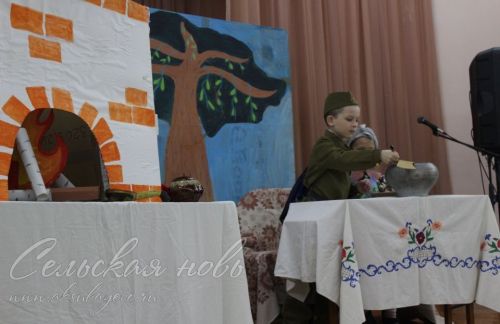 Рус телендә мәктәп студияләренең театр сәнгате һәм шигырь укучылар бәйгесе узды