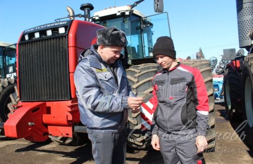 В Аксубаевском районе техника готова к полевым работам