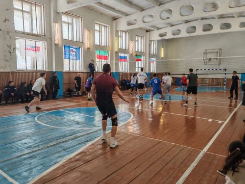 В Карасинском сельском поселении Год Защитника Отечества открыли турниром сельских волейбольных команд