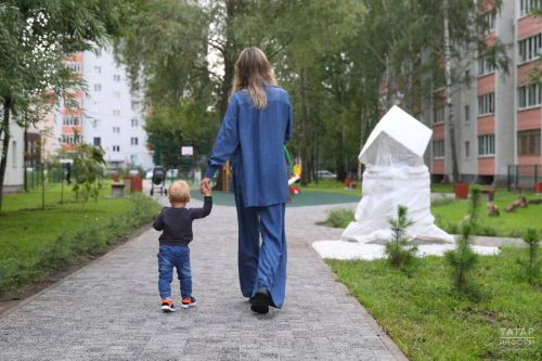 Как получить пособие: условия и льготы для неполных семей в 2025 году