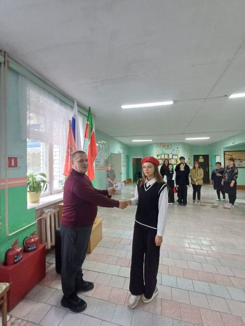 Авыл мәктәбе укучыларына ГТОның алтын билгеләре бирелде