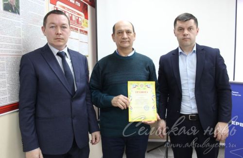 Район җитәкчесе өстәмә белем бирү педагоглары белән очрашты