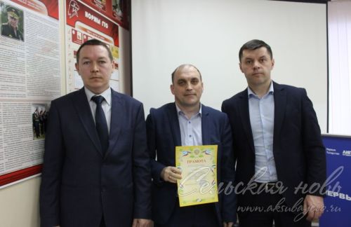 Район җитәкчесе өстәмә белем бирү педагоглары белән очрашты