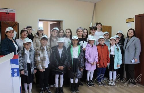 В Аксубаеве состоялась акция «Мин татарча сөйләшәм!»