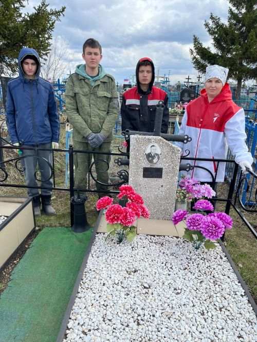 Яшьләр Бөек Ватан сугышы һәм махсус хәрби операция геройларын искә алды