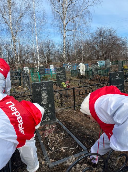 Яшьләр Бөек Ватан сугышы һәм махсус хәрби операция геройларын искә алды