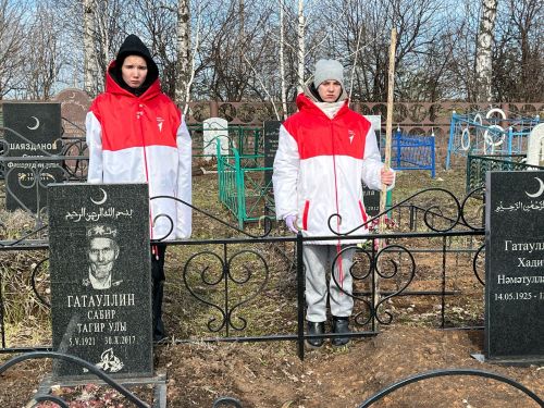 Яшьләр Бөек Ватан сугышы һәм махсус хәрби операция геройларын искә алды
