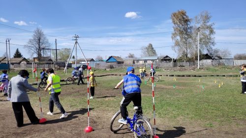 Состоялся районный конкурс юных инспекторов движения