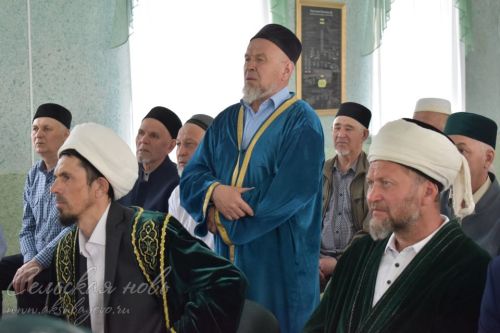 Аксакалларга юбилей медальләре тапшырылды