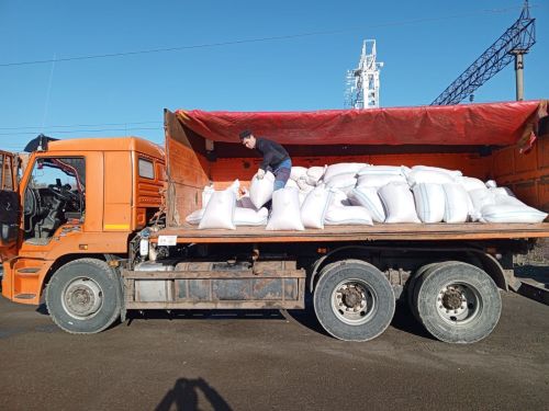 Аксубайлылар казанлыларны үзләренең авыл хуҗалыгы товарлары белән сөендерделәр