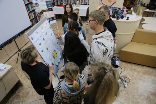 В Аксубаевской бибилиотеке прошел патриотический АРТ-вечер «Мы помним»
