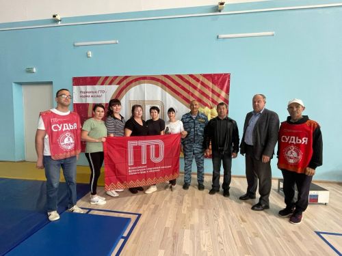 Сотрудники Аксубаевского спорткомплекса сдали нормы ГТО