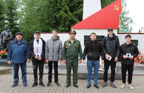Из Аксубаева отправились служить в армии России еще четыре новобранца