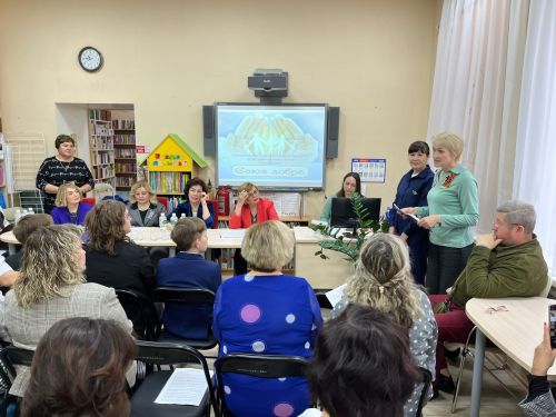 Круглый стол «Дух семьи — колыбель будущего» прошел в Аксубаевской библиотеке