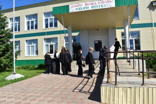 Старт бирелде: бүген Аксубайның унберенче сыйныф укучылары беренче БДИ тапшыра