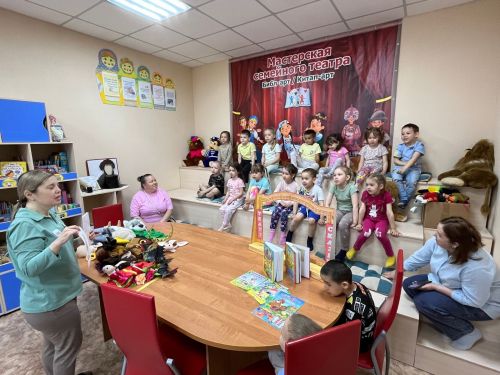 Аксубай китапханәсендә балалар өчен һөнәри юнәлеш бирү көне узды