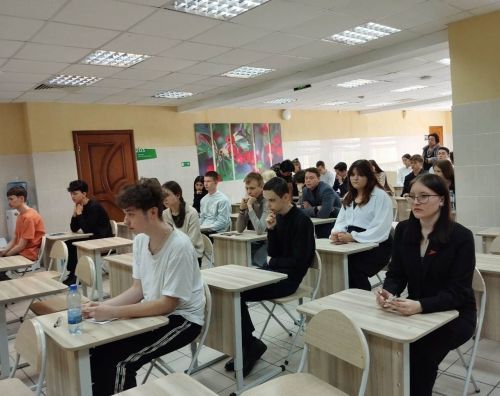 Кәкре Күл мәктәбенең ике укучысы Республика олимпиадасы дипломы белән бүләкләнде