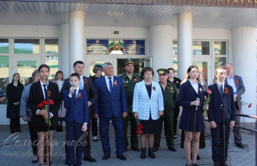 В Аксубаеве открыли мемориальные доски выпускникам школы