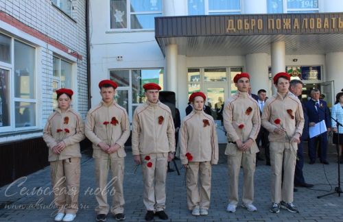 В Аксубаеве открыли мемориальные доски выпускникам школы