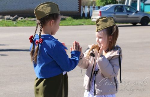 Память о героях: в Нижних Саврушах Аксубаевского района зажгли Вечный огонь