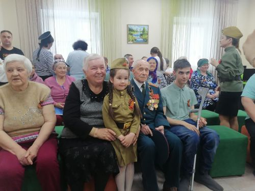 Аксубай социаль хезмәт күрсәтү үзәгендә Җиңүнең 80 еллыгы уңаеннан концерт узды