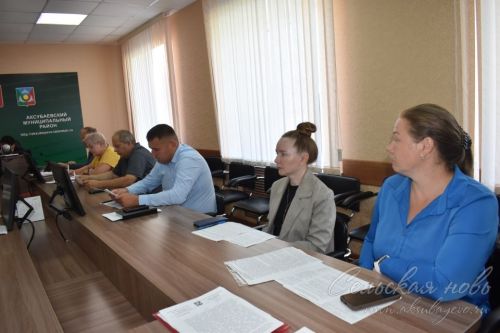В Аксубаеве на заседании антикоррупционной комиссии анализировали работу бюджетных организаций