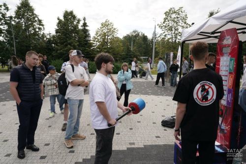 В Казани прошла акция «Замочи мошенника»: эксперты раскрыли схемы обмана детей и пенсионеров