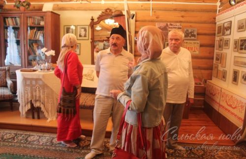 Аксубайда Татарстан язучылары Хәсән Туфанны искә алдылар