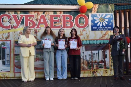 На Дне семьи в Аксубаеве чествовали медиа-волонтеров