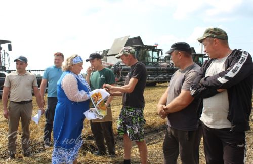 Лучшие на жатве хлебов получили награды