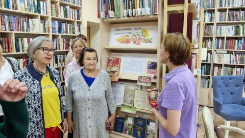 В Аксубаевской библиотеке прошли фольклорные посиделки «Три спаса – три праздника»