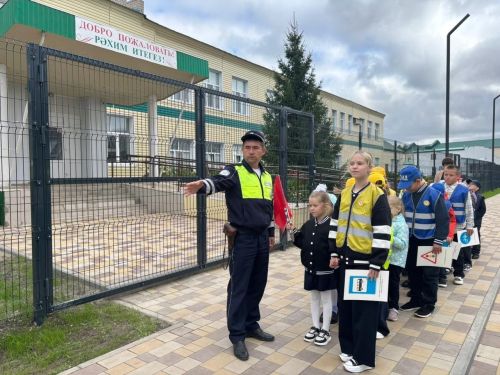 Аксубаевские первоклассники осваивают «Безопасный маршрут»