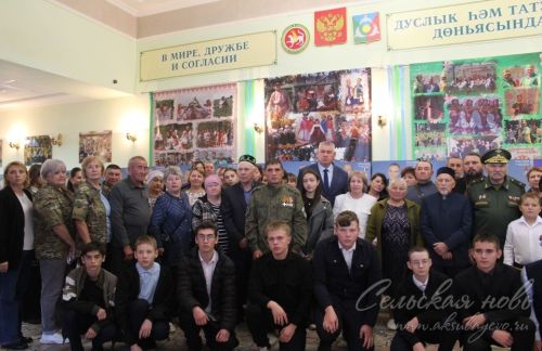 Аксубайда «Герой атасы» күргәзмәсе ачылды