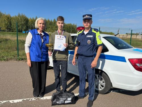 Районный этап конкурса Автосессия-2025 определил лучших молодых автомобилистов