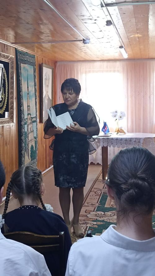 В Аксубаевском районе в Доме музее Хасана Туфана школьникам рассказали о его творчестве