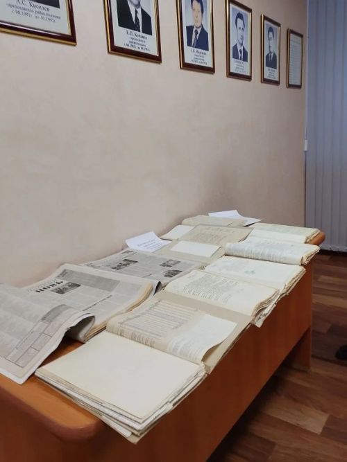 В Совете Аксубаевского района развернули выставку о прокуратуре