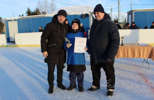 В Аксубаеве сразились юные хоккеисты Татарстана