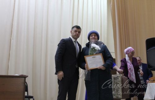Старокиязлинцы за свой счет купили экскаватор за 1 500 000 рублей для своих нужд