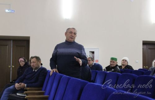 Старокиязлинцы за свой счет купили экскаватор за 1 500 000 рублей для своих нужд
