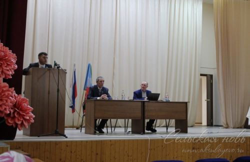 Старокиязлинцы за свой счет купили экскаватор за 1 500 000 рублей для своих нужд
