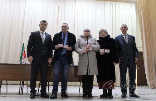 Старокиязлинцы за свой счет купили экскаватор за 1 500 000 рублей для своих нужд