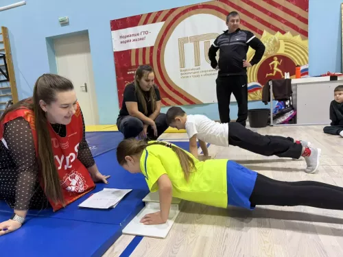 Аксубайның спорт сөюче гаиләләре ГТО нормаларын тапшырды