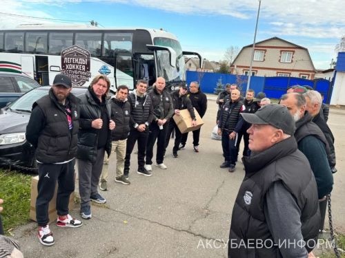 Аксубай бозында Татарстан хоккееның югары класслы вәкилләре уйнады
