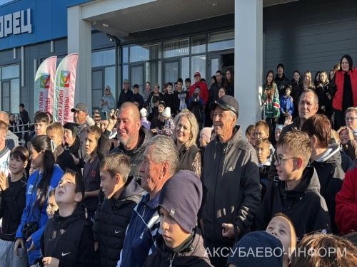 Аксубай бозында Татарстан хоккееның югары класслы вәкилләре уйнады