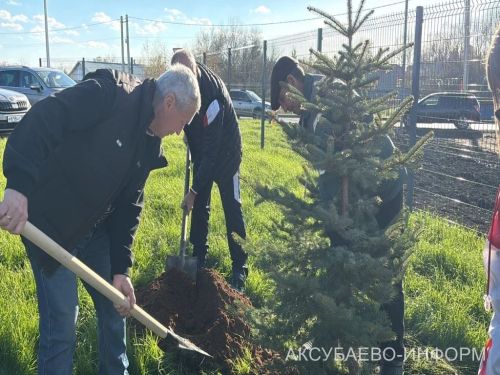Аксубай бозында Татарстан хоккееның югары класслы вәкилләре уйнады