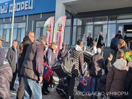 Аксубай бозында Татарстан хоккееның югары класслы вәкилләре уйнады