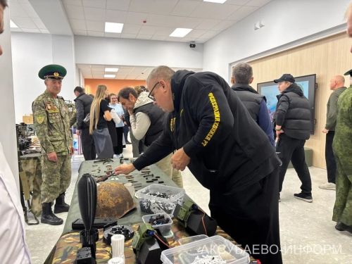 На аксубаевском льду играли представители высшего класса татарстанского хоккея