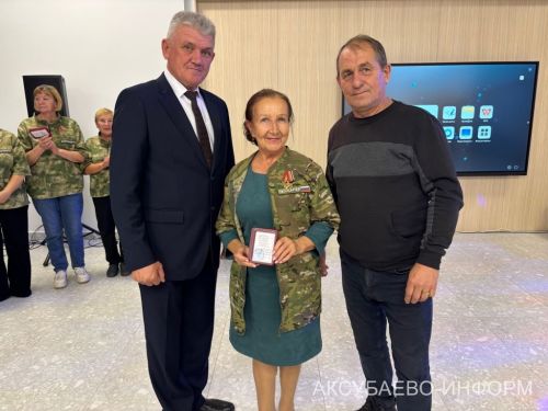 Волонтерлар лаеклы бүләкләр алдылар