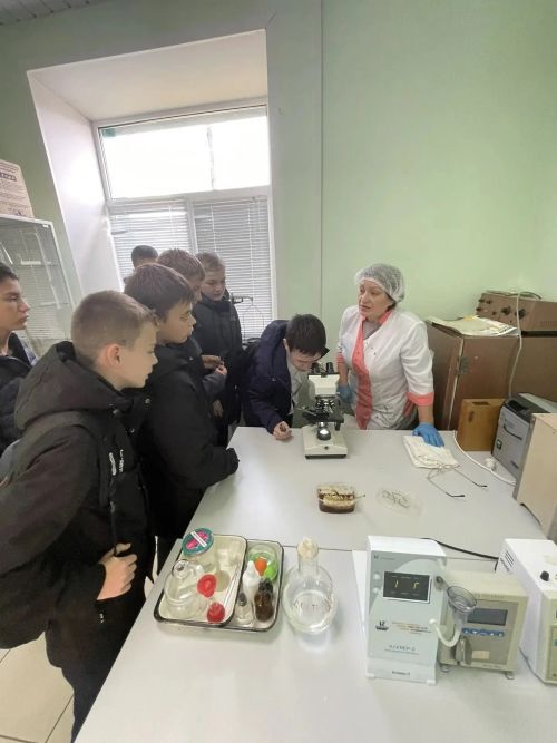 Аксубай укучылары ветеринар һөнәре белән таныштылар